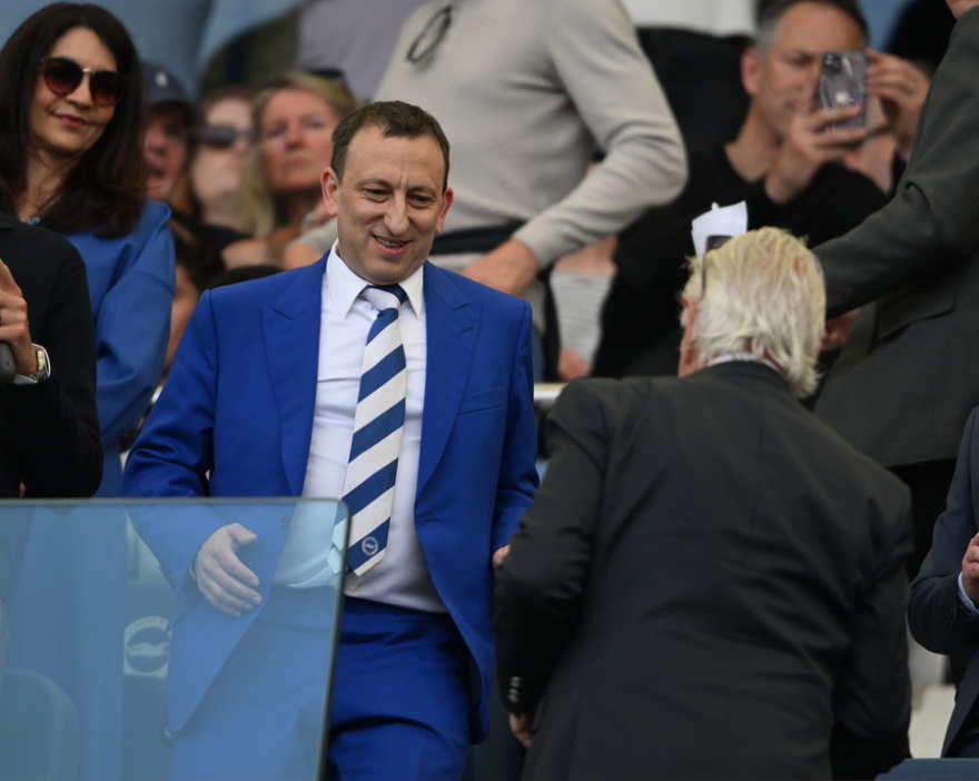 Ιδιοκτήτης Μπράιτον: «Καμία πίεση στον Χουρζέλερ για να χρησιμοποιήσει τον Κωστούλα»