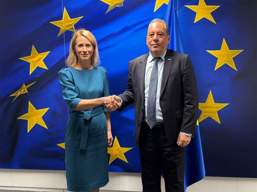 Κύπριος υπουργός Άμυνας στο protothema: Η ΕΕ να δώσει εγγυήσεις για την ηλεκτρική διασύνδεση Κύπρου - Κρήτης