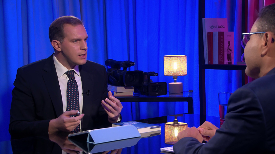 Πατέλης στο protothema: Μας είχαν ξεγραμμένους, τώρα είμαστε παράδειγμα - Ο Τσίπρας, το Νταβός και η Μέρκελ για το κατοχικό δάνειο