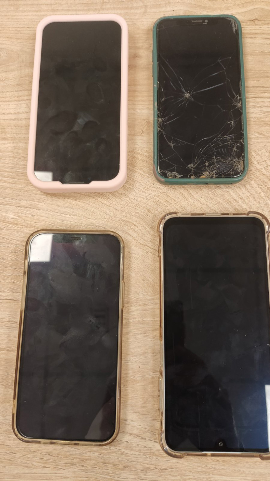 Τέσσερις συλλήψεις μετά από καταδίωξη στην Κοζάνη - Μετέφεραν 43 κιλά κάνναβης<br />
