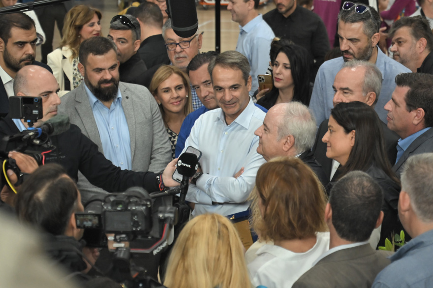 Μητσοτάκης από τα Μελίσσια: Προσπαθούμε κάθε μέρα για μέτρα στήριξης των νοικοκυριών στο μεγάλο πρόβλημα της ακρίβειας