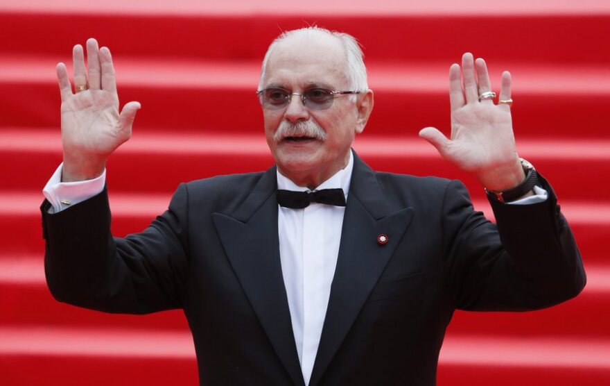 Από τον «Ψεύτη ήλιο» στην πολιτική και τον Πούτιν: Η ζωή και το έργο του σπουδαίου Ρώσου σκηνοθέτη Νικίτα Μιχάλκοφ