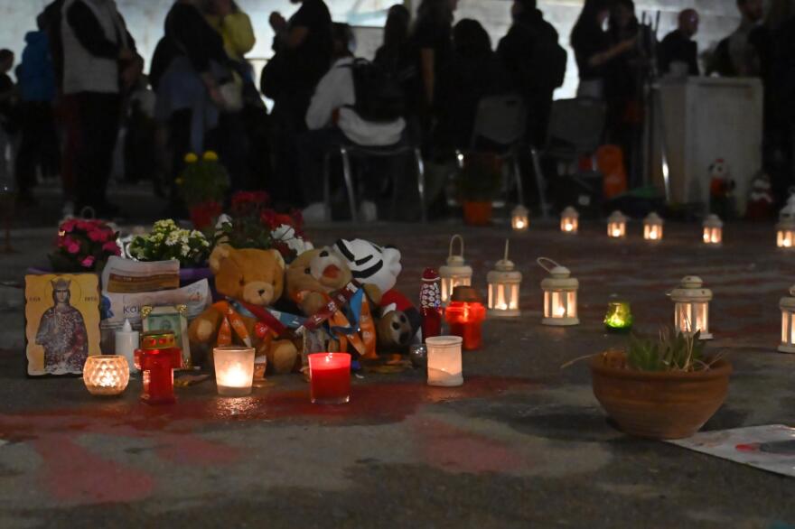 sugkentrosi-suntagma-tempi__1_