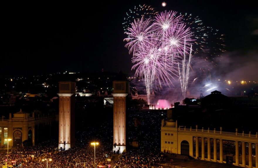 Ολυμπιακός: Παίζει απόψε με την Μπαρτσελόνα στο ίδιο στάδιο που η Πατουλίδου φώναξε «για την Ελλάδα ρε γαμώτο» - 70 χρόνια ελληνικής ιστορίας στο Μονζουίκ
