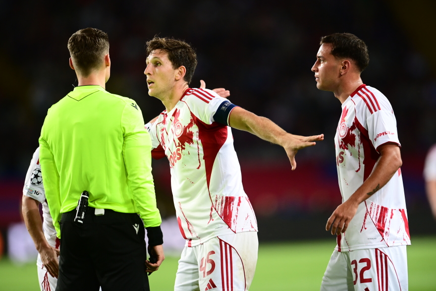 Η αποβολή του Έσε που έφερε την «έκρηξη» του Μεντιλίμπαρ: Γιατί δεν πήγε στο VAR ο διαιτητής - Δείτε βίντεο 