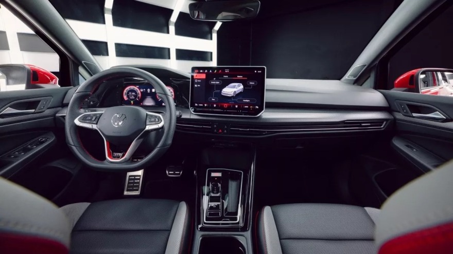 Διάκριση για τα Golf GTI και Golf R