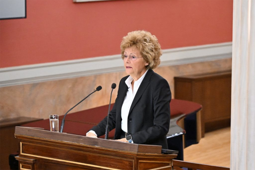 Το Πανεπιστήμιο Αθηνών τίμησε την προσφορά του Γιάννη Στουρνάρα στην οικονομική επιστήμη και τη δημόσια ζωή