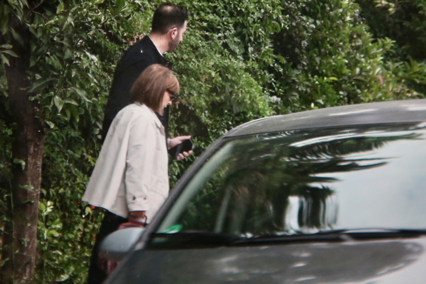 Σαββόπουλος: Στο σπίτι του η Κατερίνα Σακελλαροπούλου - Δείτε φωτογραφίες 