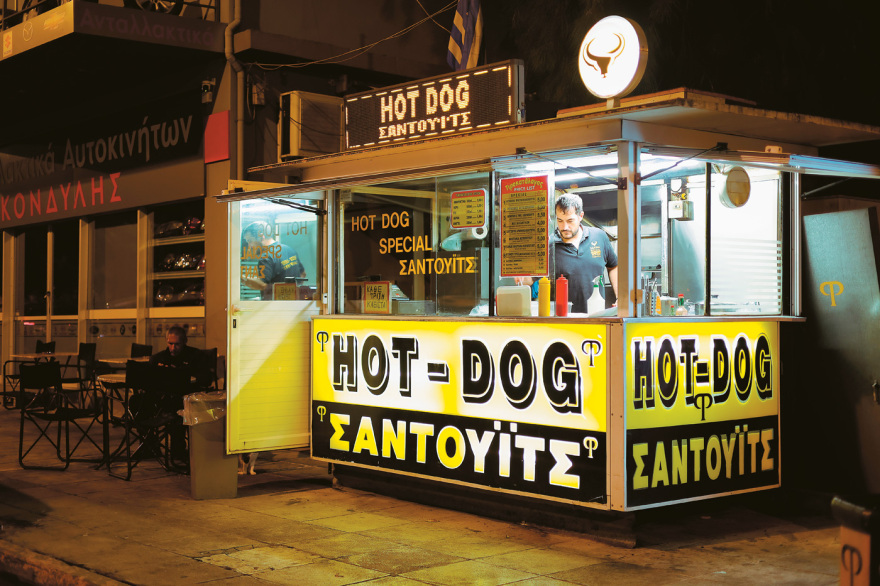 Ξημερώματα στην Αθήνα: Η ώρα άλλαξε, η πόλη ξυπνά