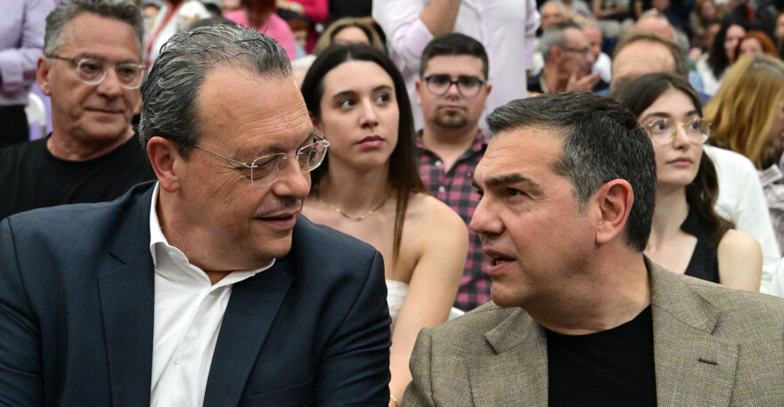 Κομμάτια και θρύψαλα ο ΣΥΡΙΖΑ και η Νέα Αριστερά - Οι Τσιπρικοί, οι Φαμελλίστας και οι «απόκληροι»