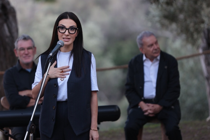 Ο Μανώλης Μητσιάς στο 4ο πολιτιστικό φεστιβάλ της Νάξου
