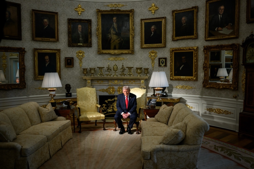 Ντόναλντ Τραμπ: Μετά τις μπουλντόζες στην Ανατολική Πτέρυγα, κάνει αλλαγές και στο οβάλ γραφείο 