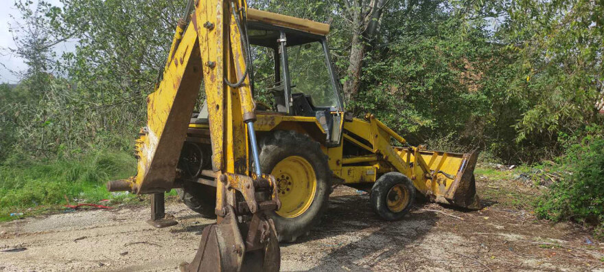 Μεγάλη περιβαλλοντική ρύπανση στην Πρέβεζα: Έθαψαν τόνους από ζωικά απόβλητα σε αυλή εταιρείας - 3 συλλήψεις, δείτε φωτογραφίες