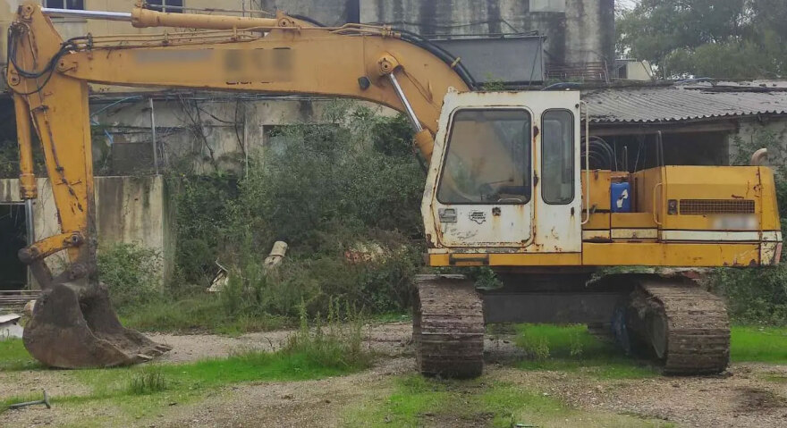 Μεγάλη περιβαλλοντική ρύπανση στην Πρέβεζα: Έθαψαν τόνους από ζωικά απόβλητα σε αυλή εταιρείας - 3 συλλήψεις, δείτε φωτογραφίες