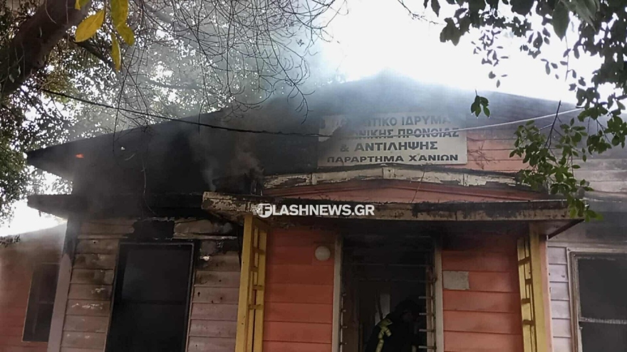 Χανιά: Φωτιά ξέσπασε στο παλιό ΠΙΚΠΑ, δείτε βίντεο