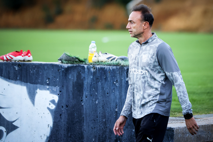 H πρώτη προπόνηση του Χρήστου Κόντη με τον ΟΦΗ - Δείτε φωτογραφίες και βίντεο