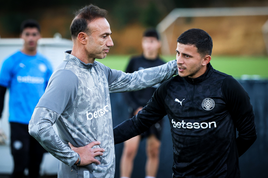 H πρώτη προπόνηση του Χρήστου Κόντη με τον ΟΦΗ - Δείτε φωτογραφίες και βίντεο