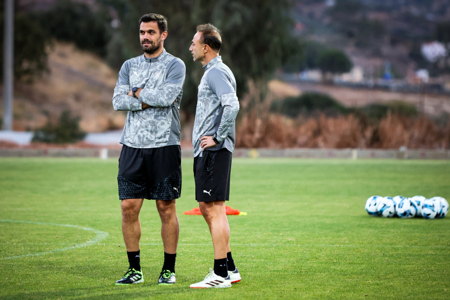 H πρώτη προπόνηση του Χρήστου Κόντη με τον ΟΦΗ - Δείτε φωτογραφίες και βίντεο