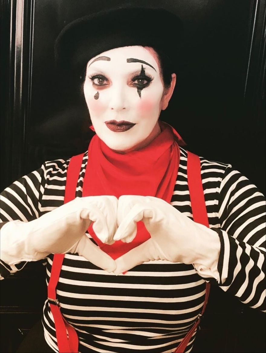 Η Κρις Τζένερ θυμήθηκε παλαιότερες εμφανίσεις της για το Χάλογουιν - Τα στιγμιότυπα που μοιράστηκε