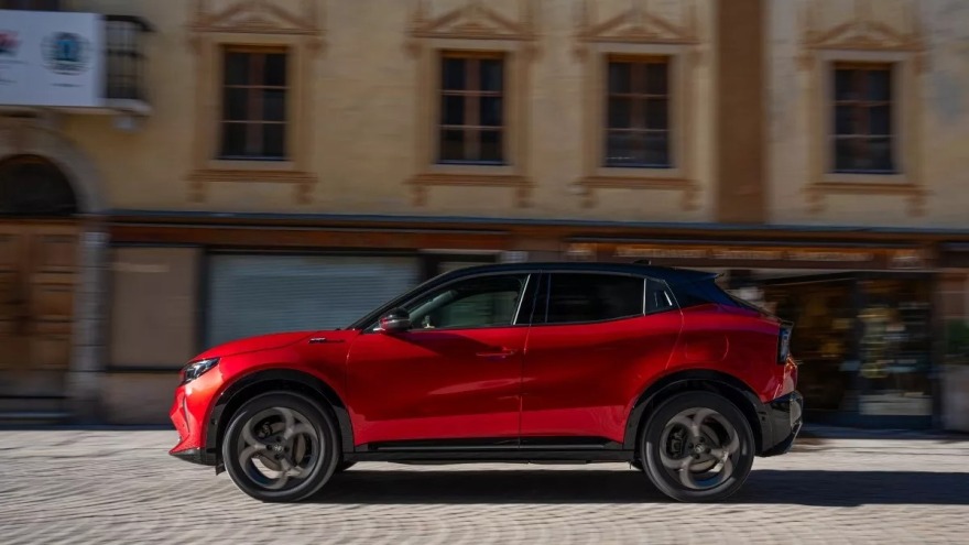 251030152729_alfa-romeo-junior-s