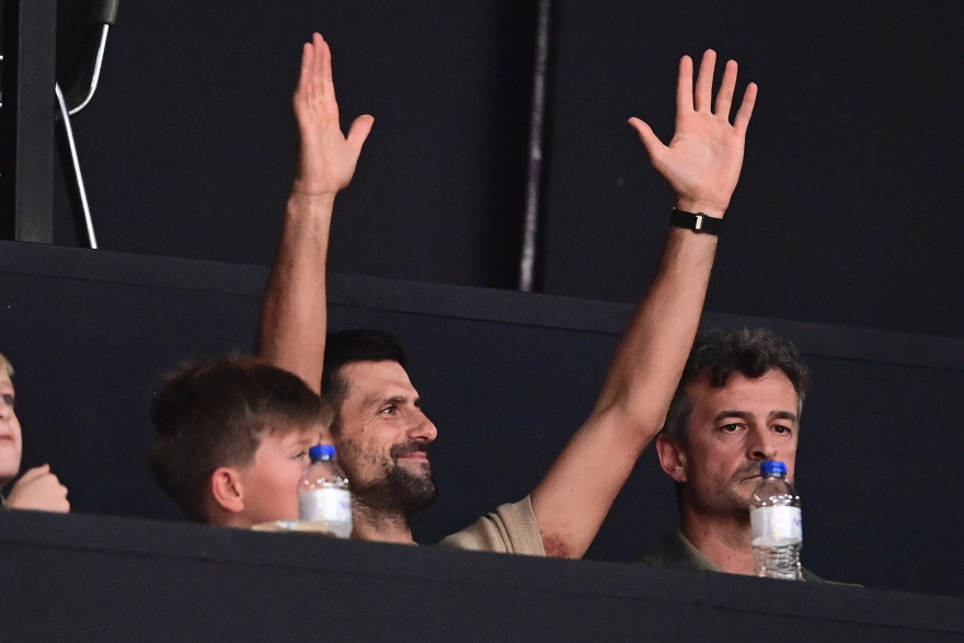 Ολυμπιακός: Τζόκοβιτς και Μεντιλίμπαρ αποθεώθηκαν στο ΣΕΦ - Βίντεο, φωτογραφίες 