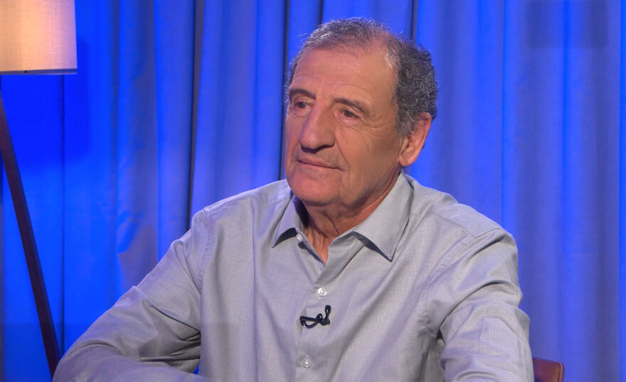 Στεφανής στο protothema: Στην Ελλάδα έχουμε αχρωματοψία με το κόκκινο φανάρι - Ο ΚΟΚ δεν διόρθωσε το παράδοξο με τις πλατείες