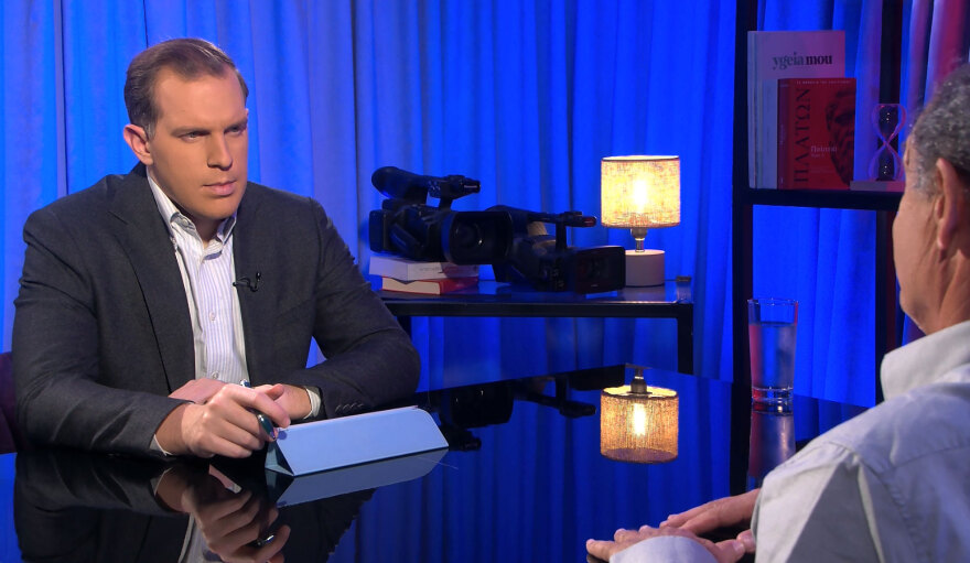 Στεφανής στο protothema: Στην Ελλάδα έχουμε αχρωματοψία με το κόκκινο φανάρι - Ο ΚΟΚ δεν διόρθωσε το παράδοξο με τις πλατείες