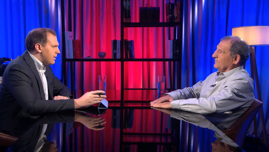 Στεφανής στο protothema: Στην Ελλάδα έχουμε αχρωματοψία με το κόκκινο φανάρι - Ο ΚΟΚ δεν διόρθωσε το παράδοξο με τις πλατείες