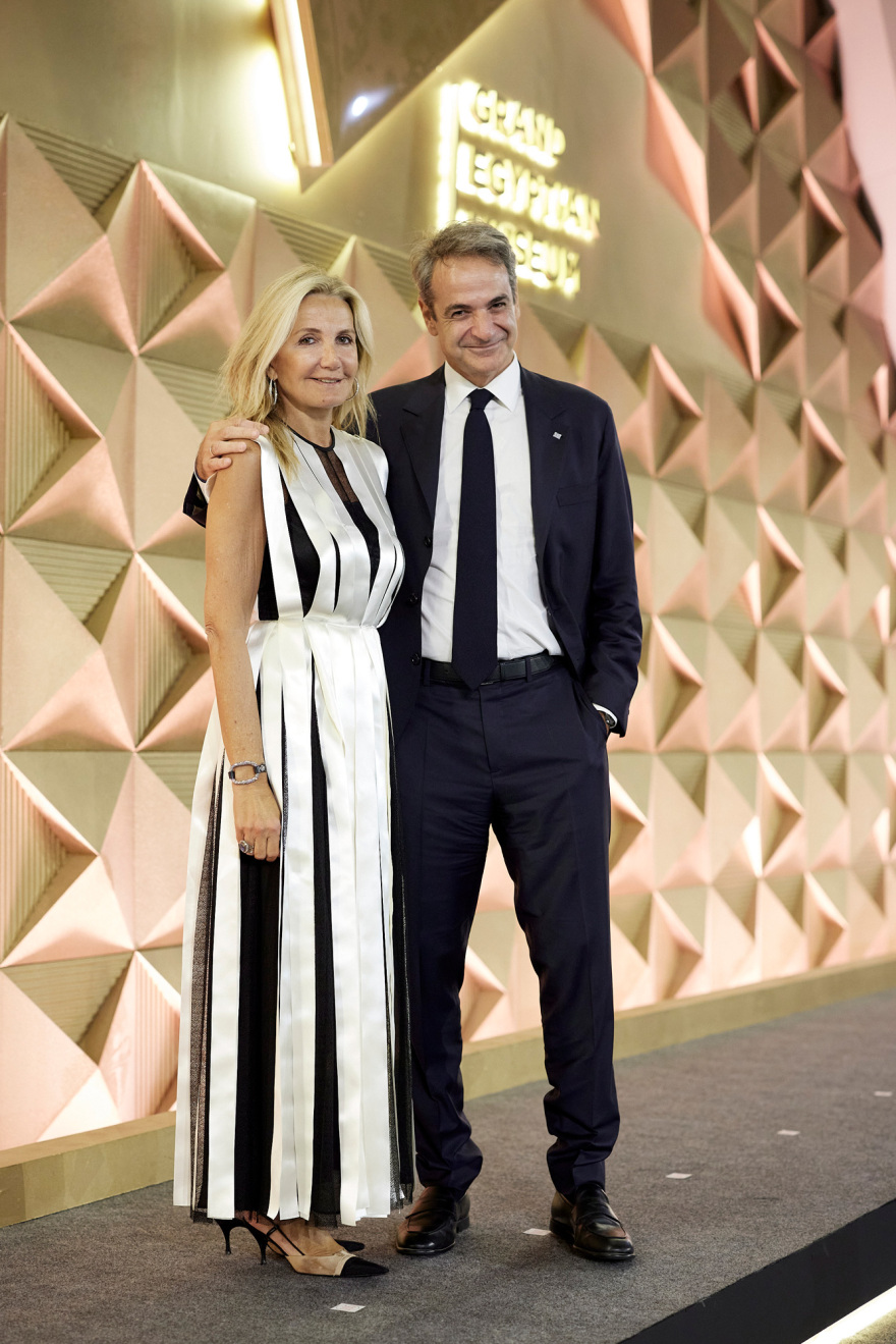 Εγκαινιάστηκε το φαραωνικό Μεγάλο Αιγυπτιακό Μουσείο - Εντυπωσιακά βίντεο και φωτογραφίες από τη λαμπρή τελετή στο Κάιρο Εγκαινιάστηκε το φαραωνικό Μεγάλο Αιγυπτιακό Μουσείο - Εντυπωσιακά βίντεο και φωτογραφίες από τη λαμπρή τελετή στο Κάιρο