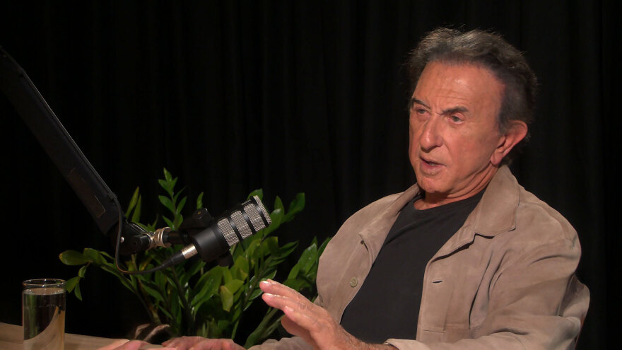 Ο Αργύρης Παπαργυρόπουλος στο protothema: Μόνο η ντροπή για τα παιδιά μου με απασχολεί - Φτωχός σε υπόγειο μεγάλωσα, δεν θα μου λείψει η βίλα
