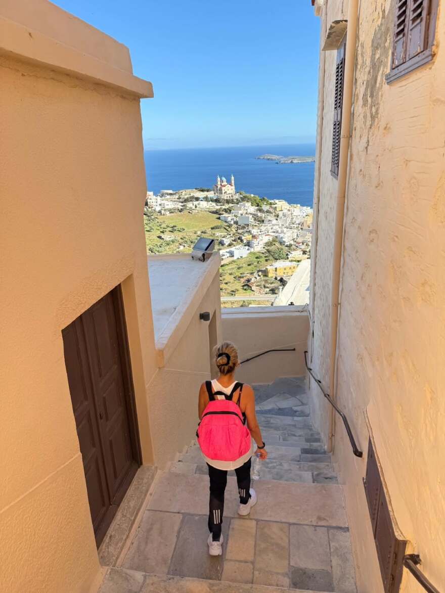 Παναγιώτα Βλαντή: Φθινοπωρινή απόδραση στη Σύρο για την ηθοποιό