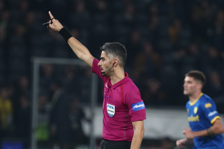 Το γκολ του Γιόβιτς που ακυρώθηκε μέσω VAR για  επιθετικό φάουλ και ξεσήκωσε τη Νέα Φιλαδέλφεια - Δείτε βίντεο 