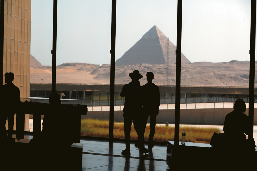 Grand Egyptian Museum: Τα ελληνικά μυστικά στο μεγαλύτερο μουσείο του κόσμου - 30.000 εκθέματα, selfie με τον Ραμσή, κροκόδειλος-μούμια και η καρδιά του Τουταγχαμών