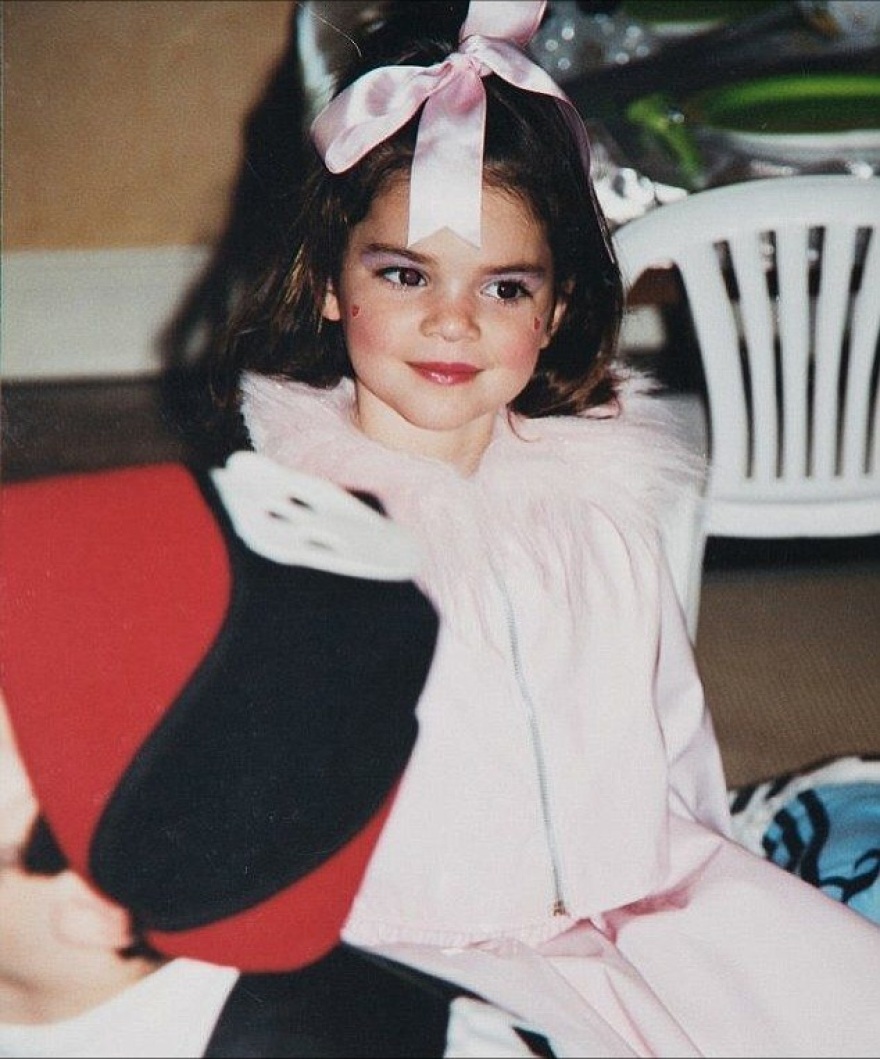 Η Κένταλ Τζένερ γιορτάζει τα γενέθλιά της - Οι φωτογραφίες που ανέβασε η μητέρα της από την παιδική της ηλικία