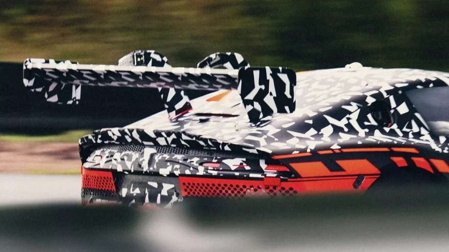 Προ των πυλών η νέα Mercedes-AMG GT Black Series