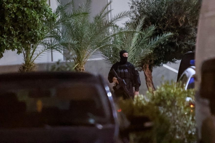 Δεν θα φύγουμε από τα σπίτια μας, δεν μας τρομάζουν οι απειλές, διαμηνύει η οικογένεια Φραγκιαδάκη - Πώς έγινε η παράδοση των τριών στα Βορίζια