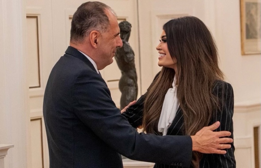 Η ανάρτηση της Κίμπερλι Γκιλφόιλ για τις πρώτες ημέρες στην Αθήνα - «Ανυπομονώ να ενισχύσω τη διαρκή φιλία ΗΠΑ και Ελλάδας»
