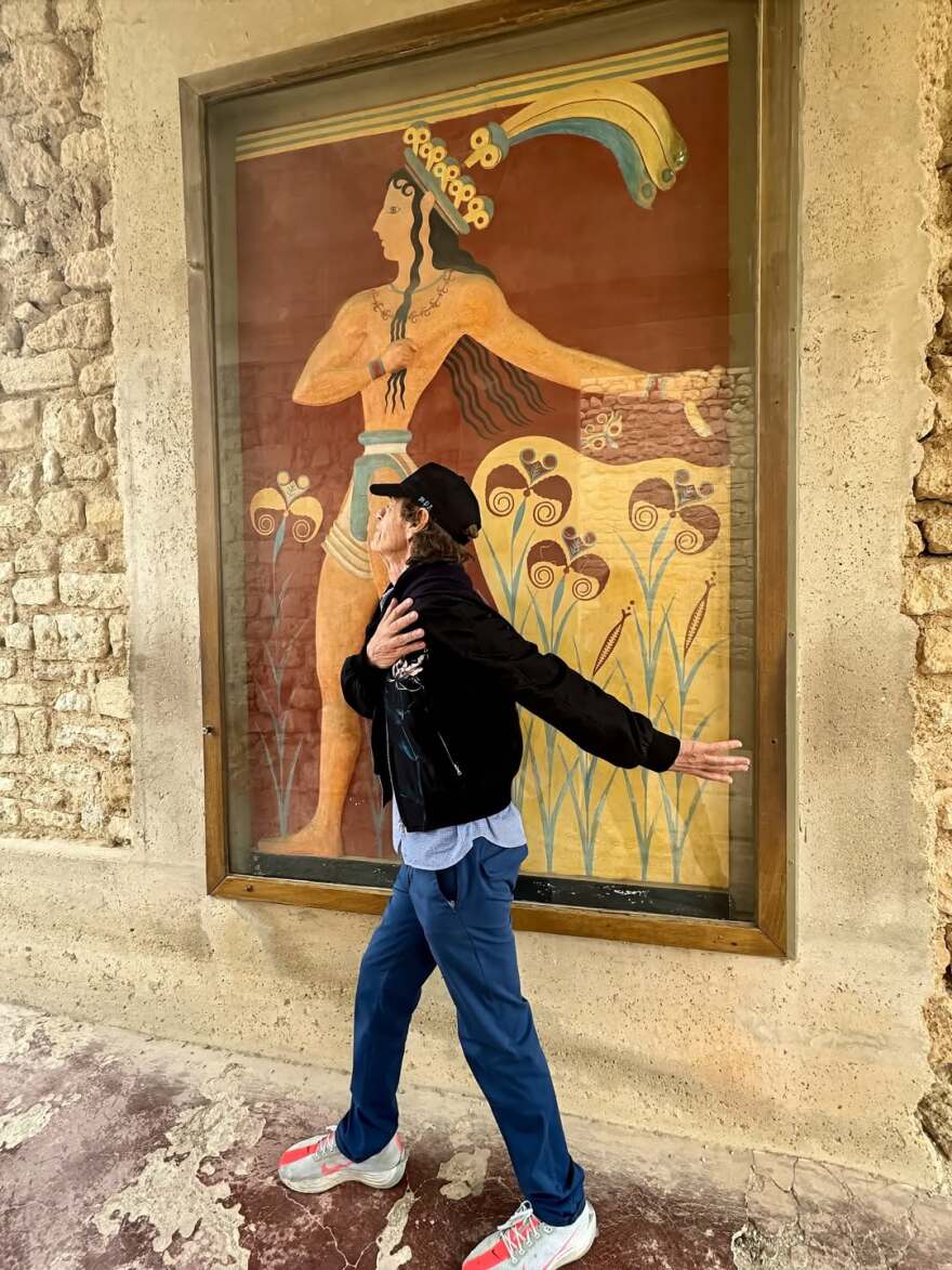 Ο Μικ Τζάγκερ ανέβασε φωτογραφίες από την Κνωσό με λεζάντα: «Κάπου στη Μεσόγειο» Ο Μικ Τζάγκερ ανέβασε φωτογραφίες από την Κνωσό με λεζάντα: «Κάπου στη Μεσόγειο»