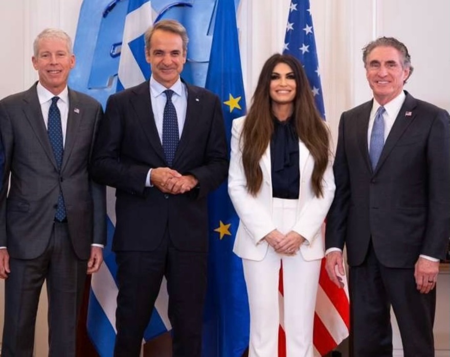 «Λαμπρό το μέλλον για Ελλάδα και ΗΠΑ» - Η ανάρτηση της Κίμπερλι Γκιλφόιλ για τα ενεργειακά
