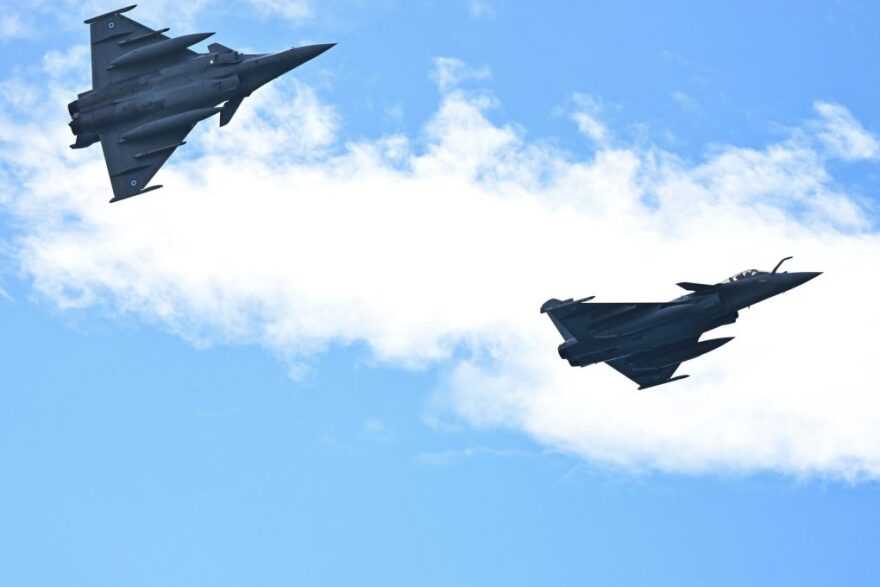 Δένδιας: Η Πολεμική Αεροπορία αλλάζει εποχή με τεράστιες δυνατότητες