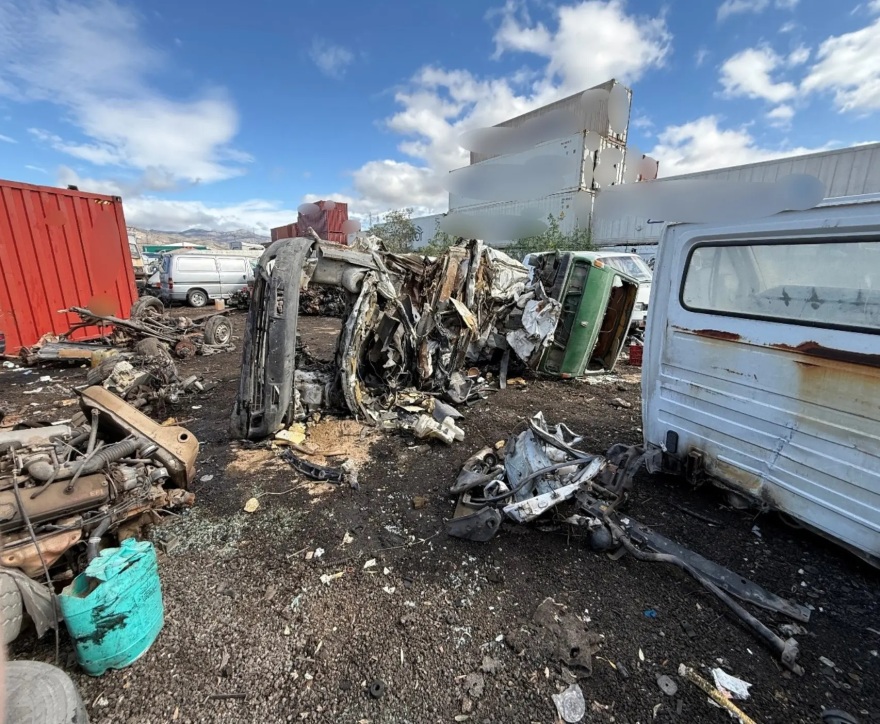 55χρονος συνελήφθη στον Ασπρόπυργο για μόλυνση περιβάλλοντος σε διαλυτήριο αυτοκινήτων