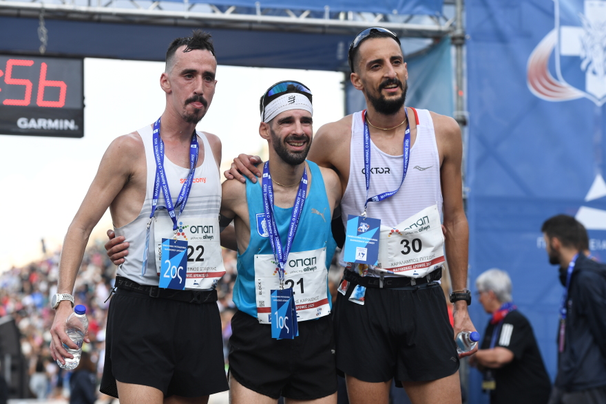 42ος Αυθεντικός Μαραθώνιος: Νικητής ο Παναγιώτης Καραΐσκος για δεύτερη φορά στην καριέρα του