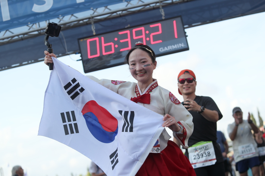 42ος Αυθεντικός Μαραθώνιος: To repeat του Καραΐσκου, η αφιέρωσή του, οι προτάσεις γάμου και ο... Αρχαίος Έλληνας