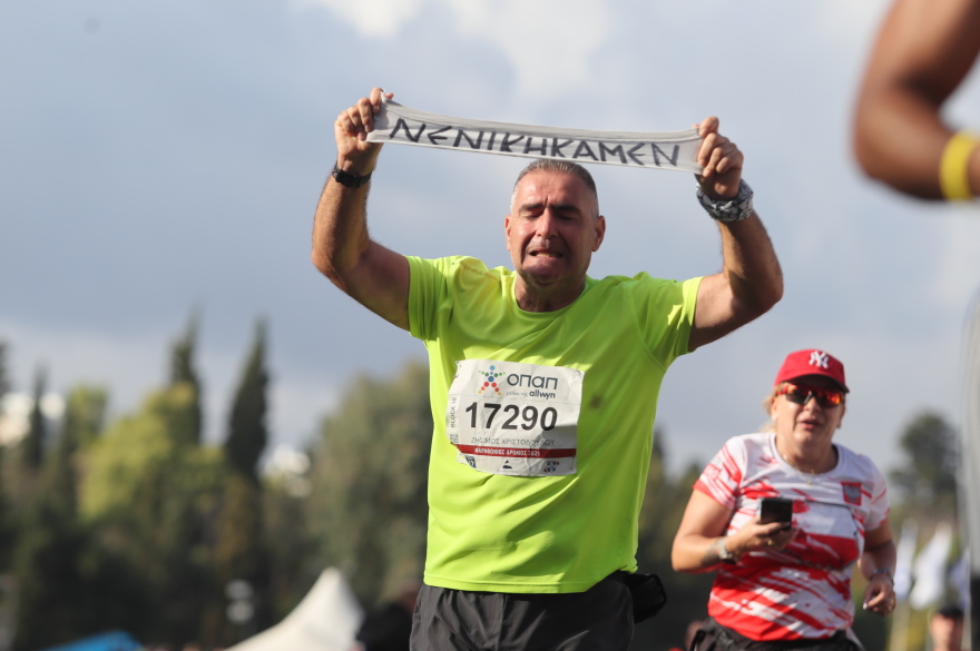 42ος Αυθεντικός Μαραθώνιος: To repeat του Καραΐσκου, η αφιέρωσή του, οι προτάσεις γάμου και ο... Αρχαίος Έλληνας