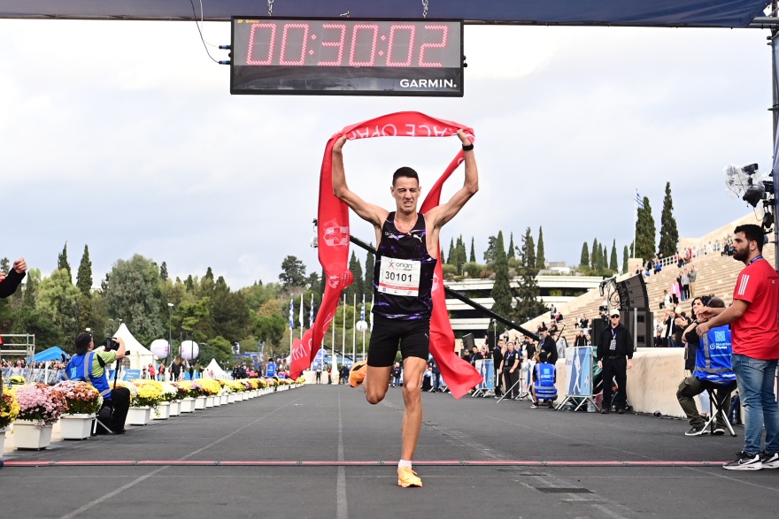 Οι νικητές στα 10 χλμ. στον 42ο Αυθεντικό Μαραθώνιο της Αθήνας - Πανελλήνιο ρεκόρ η Μαρινάκου