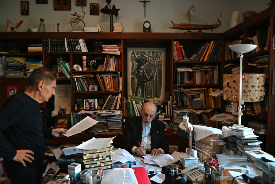 Ο Θεοδόσιος Τάσιος στον Δανίκα: «Δεν φοβάμαι το AI, αρκεί να το... ταΐσουμε σωστά»