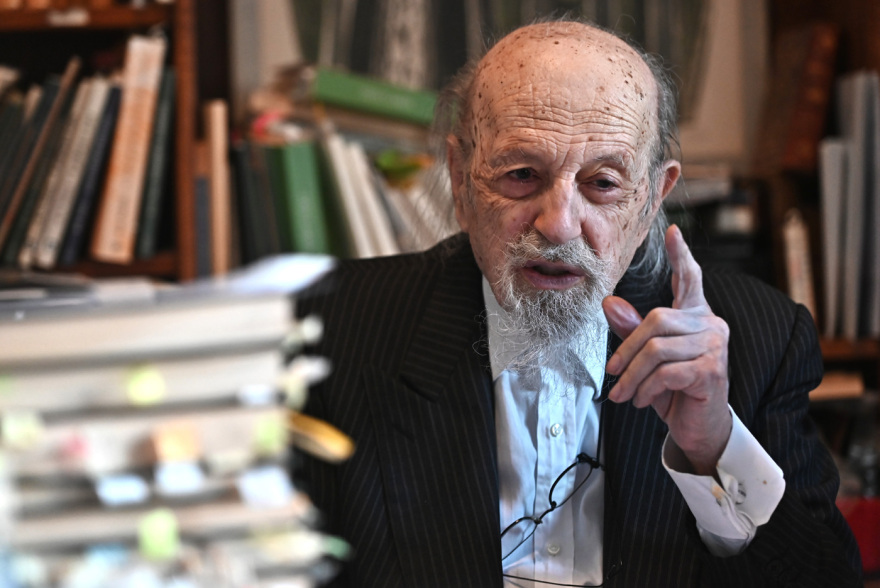 Ο Θεοδόσιος Τάσιος στον Δανίκα: «Δεν φοβάμαι το AI, αρκεί να το... ταΐσουμε σωστά»