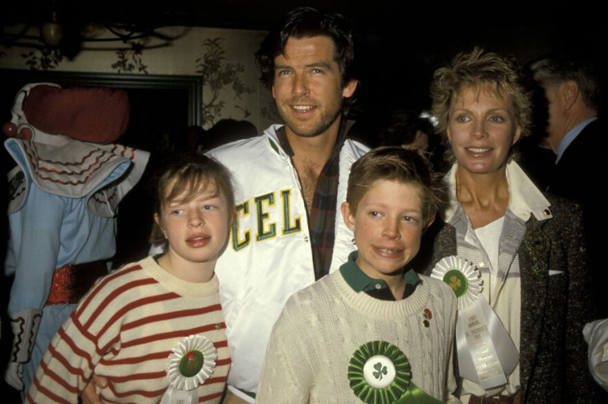 Οι τραγωδίες του Πιρς Μπρόσναν: Πρώτα πέθανε η σύζυγος και ύστερα η κόρη του – Τώρα προσπαθεί να τα ξαναβρεί με τον αποξενωμένο γιο του