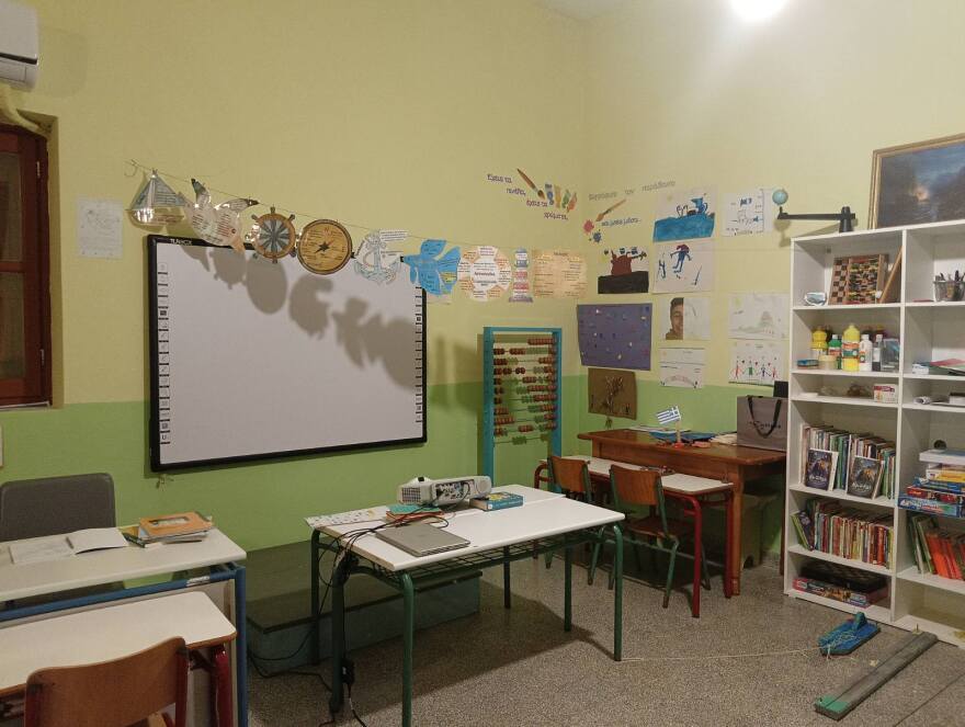 Νέος δάσκαλος για τους δύο μαθητές στην Τέλενδο: Όταν έμαθα ότι κλείνει το σχολείο, το είδα ως τεράστια ευκαιρία να πάω να το ανοίξω