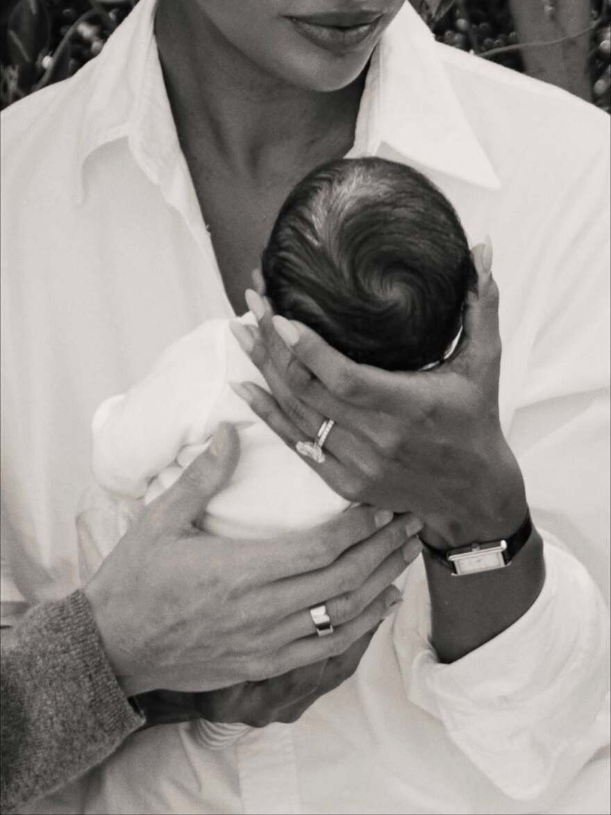 Γέννησε η Τζάσμιν Τουκς - Είχε ανοίξει το Victoria’s Secret Fashion Show στον ένατο μήνα της εγκυμοσύνης της